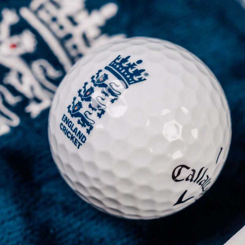 Limited Edition England Cricket Supersoft Balls (Dozen) - View 3