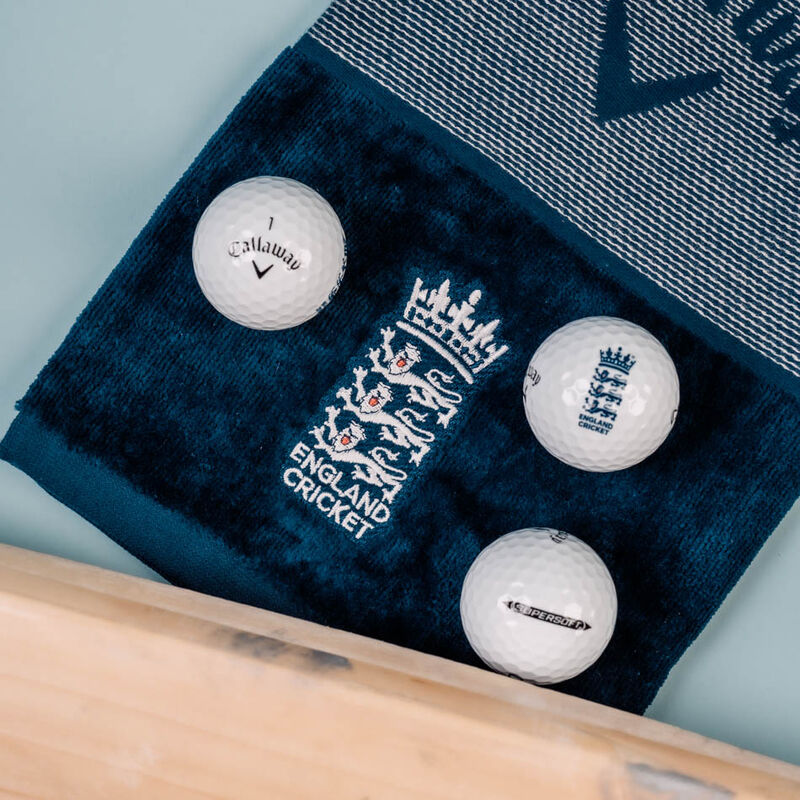 Limited Edition England Cricket Supersoft Balls (Dozen) - View 2